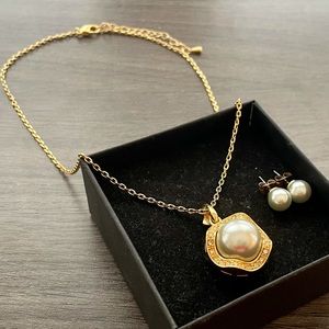 Blue Pearl Pendant Necklace & Earring Set